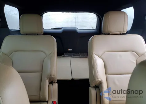 2016 Ford Explorer Xlt z USA, uszkodzony, nr VIN 1FM5K8D86GGB25614